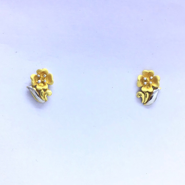 designing fancy flower gold earrings by 