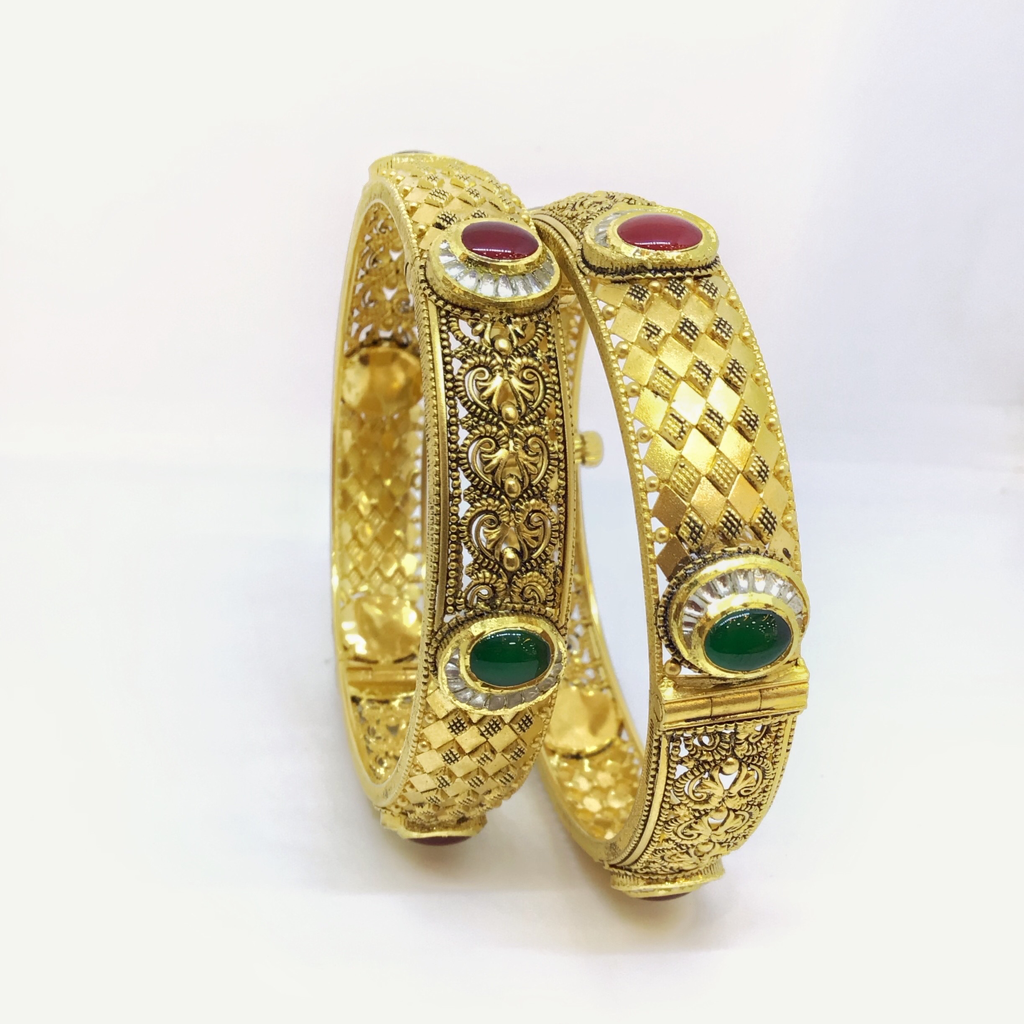 916 Gold Antique Color Stone Bangles