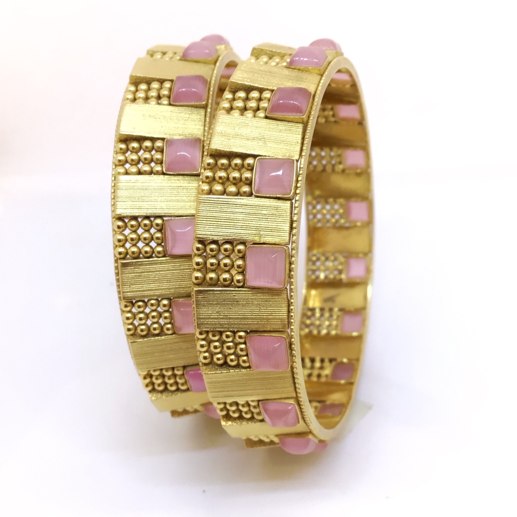 DESIGNING ANTIQUE BANGLES