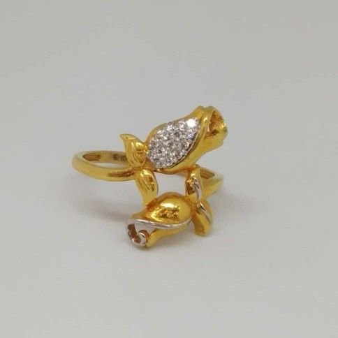 22 kt Gold Ladies Branded Ring