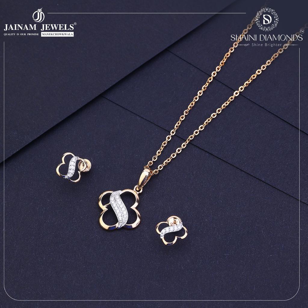 Heart style pendant set