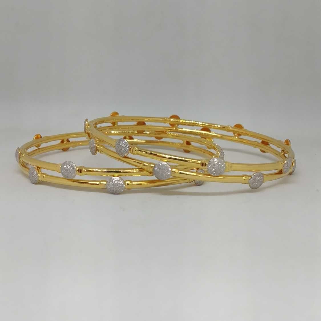 22 KT GOLD FANCY DESIGNED COPPER BANGLE