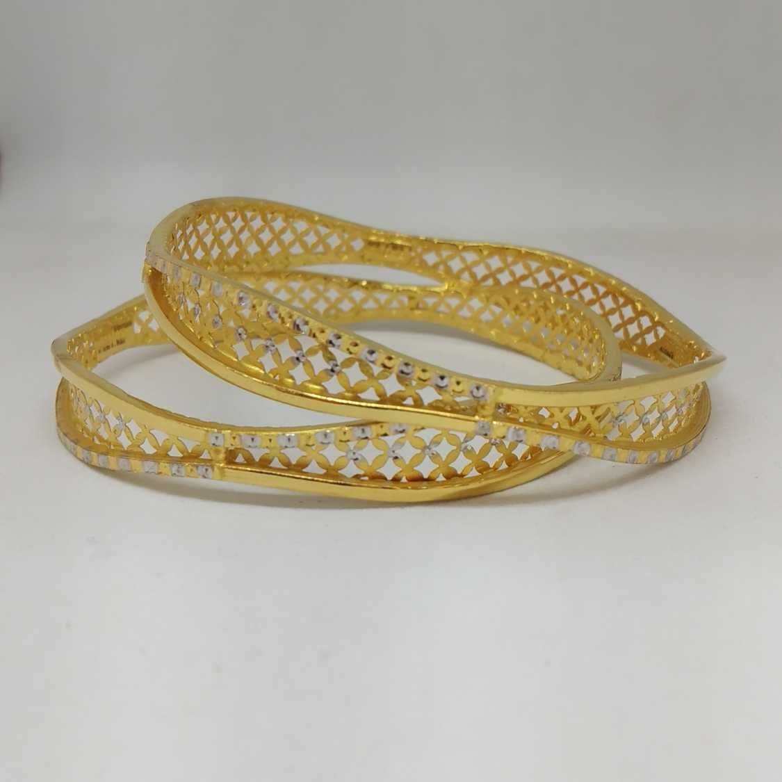 22 KT GOLD FANCY DESIGNED COPPER BANGLE