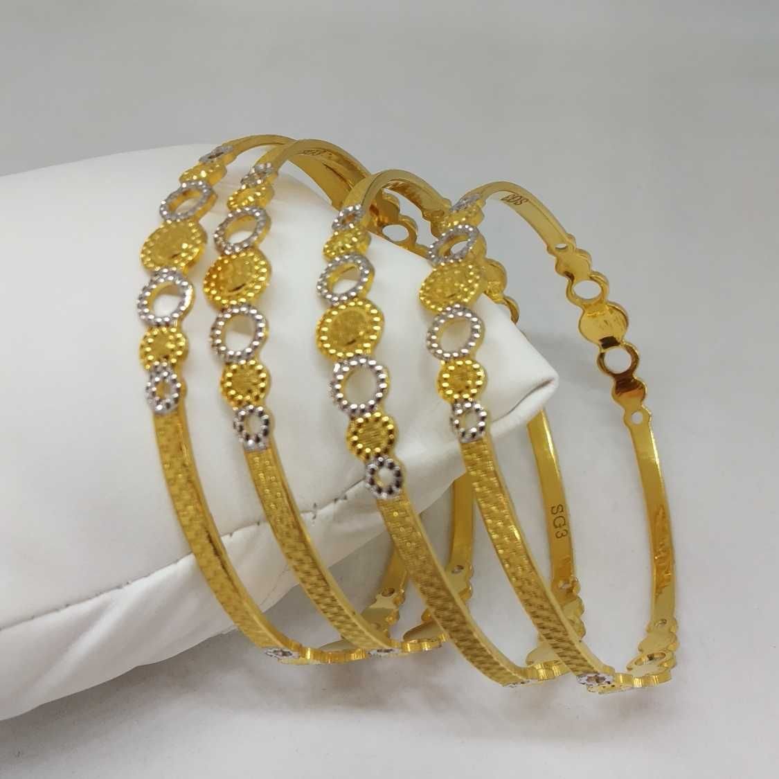 22 KT Gold Fancy Bangle