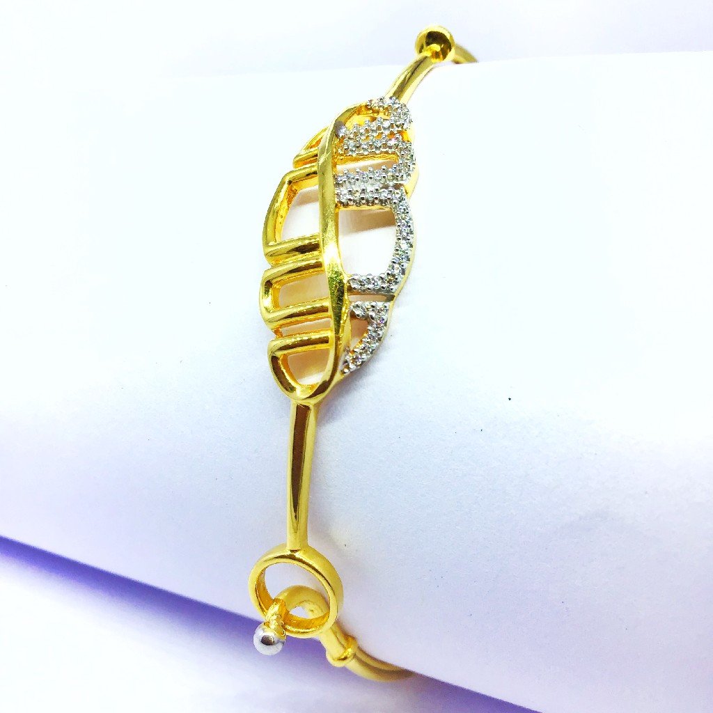 DESIGNED FANCY GOLD KADA BRACELET