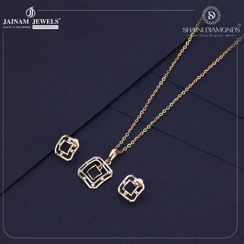 Heart style pendant set