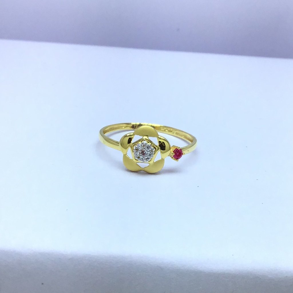 designing fancy star gold ladies ring