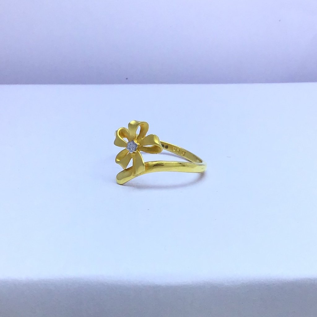 designing fancy flower gold ladies ring