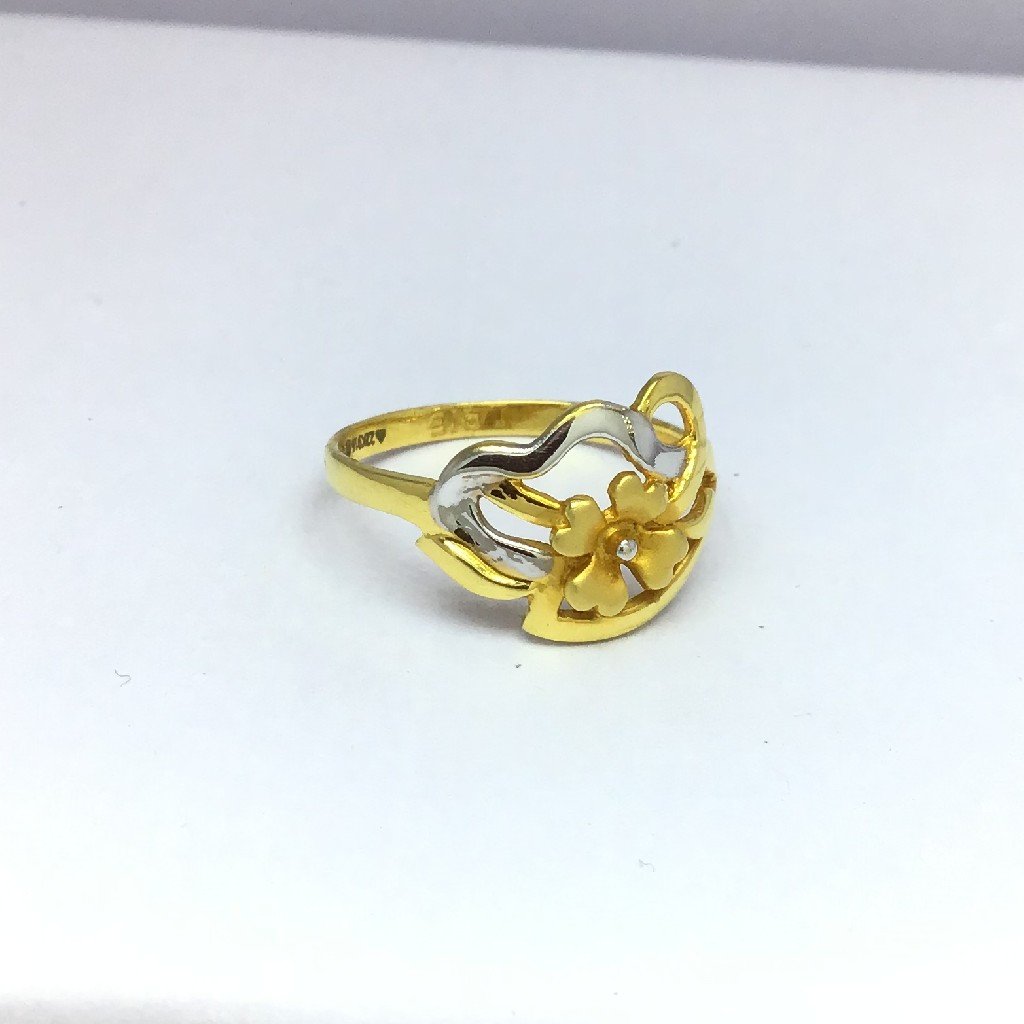 designing flower ladies gold ring