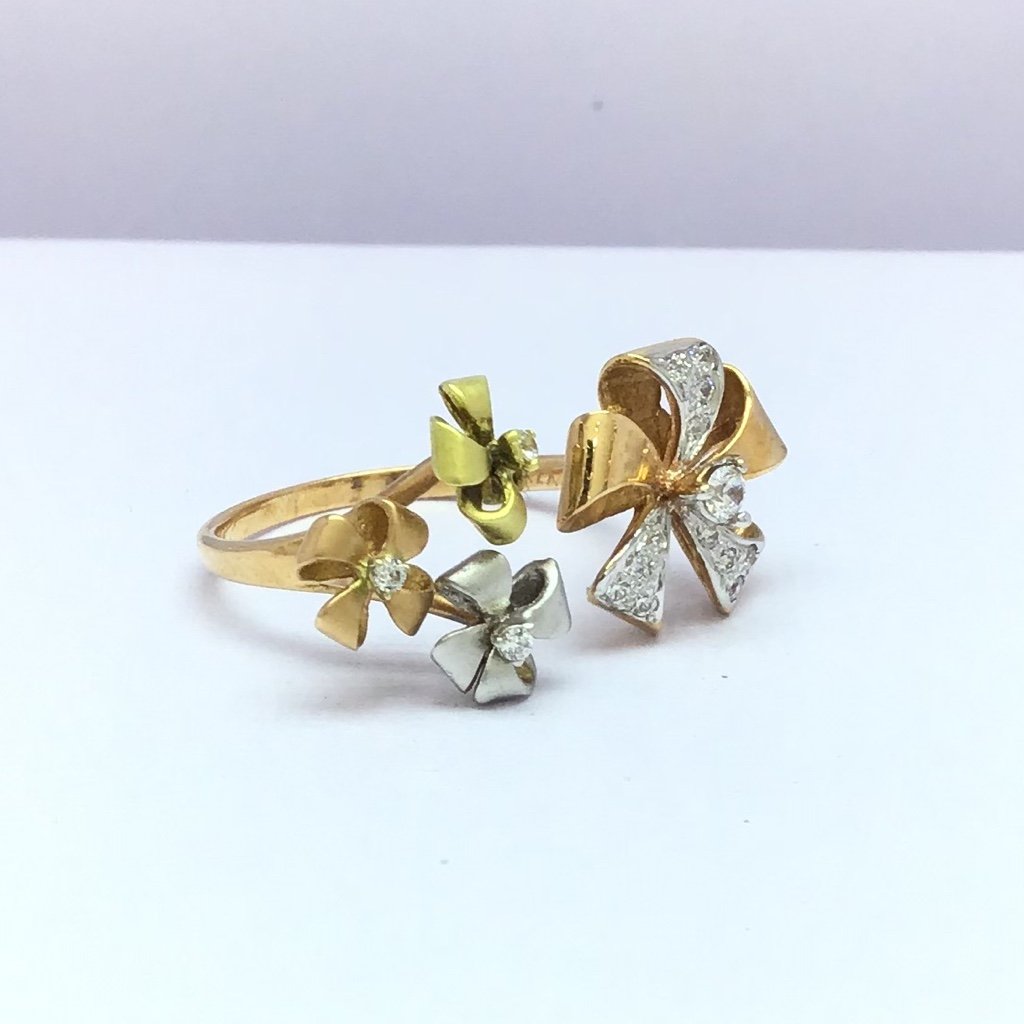 rose gold fancy flower ladies ring