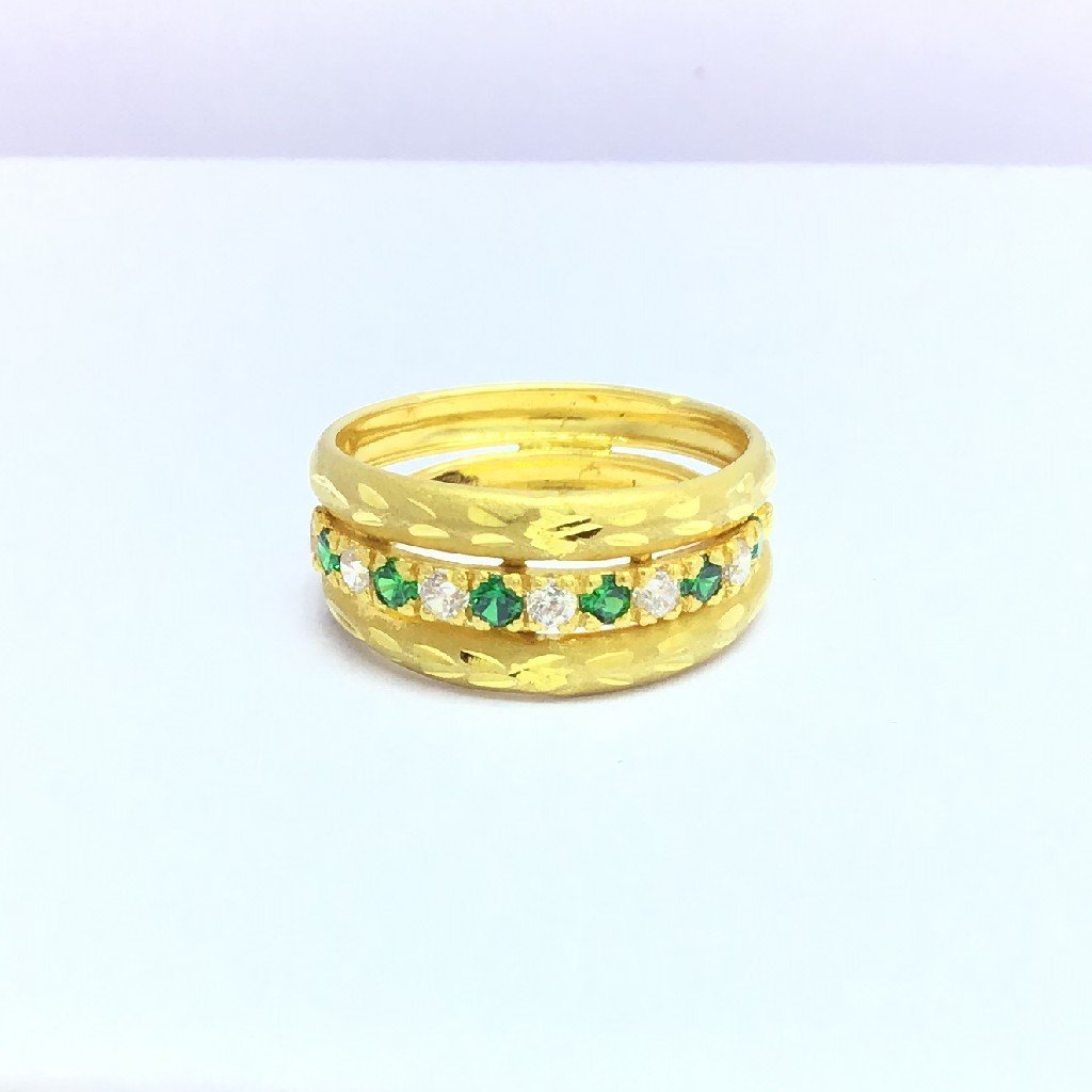 designing fancy ladies gold ring