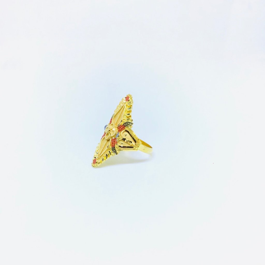 FANCY GOLD RING FOR LADIES