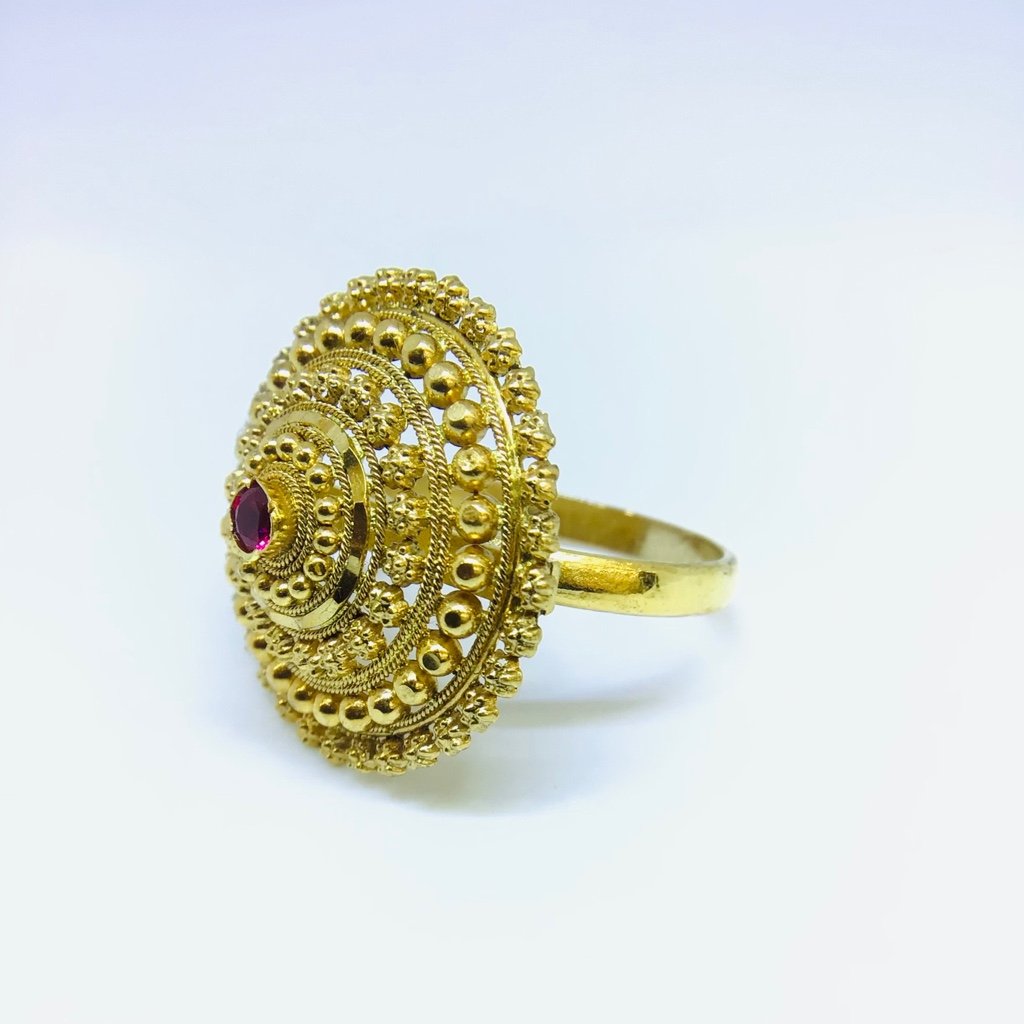 DESIGNING FANCY GOLD RING FOR LADIES