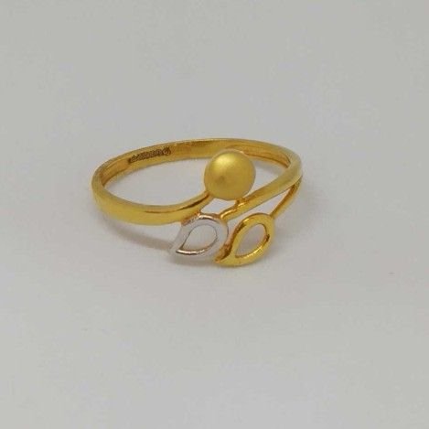 22 kt gold ladies branded ring
