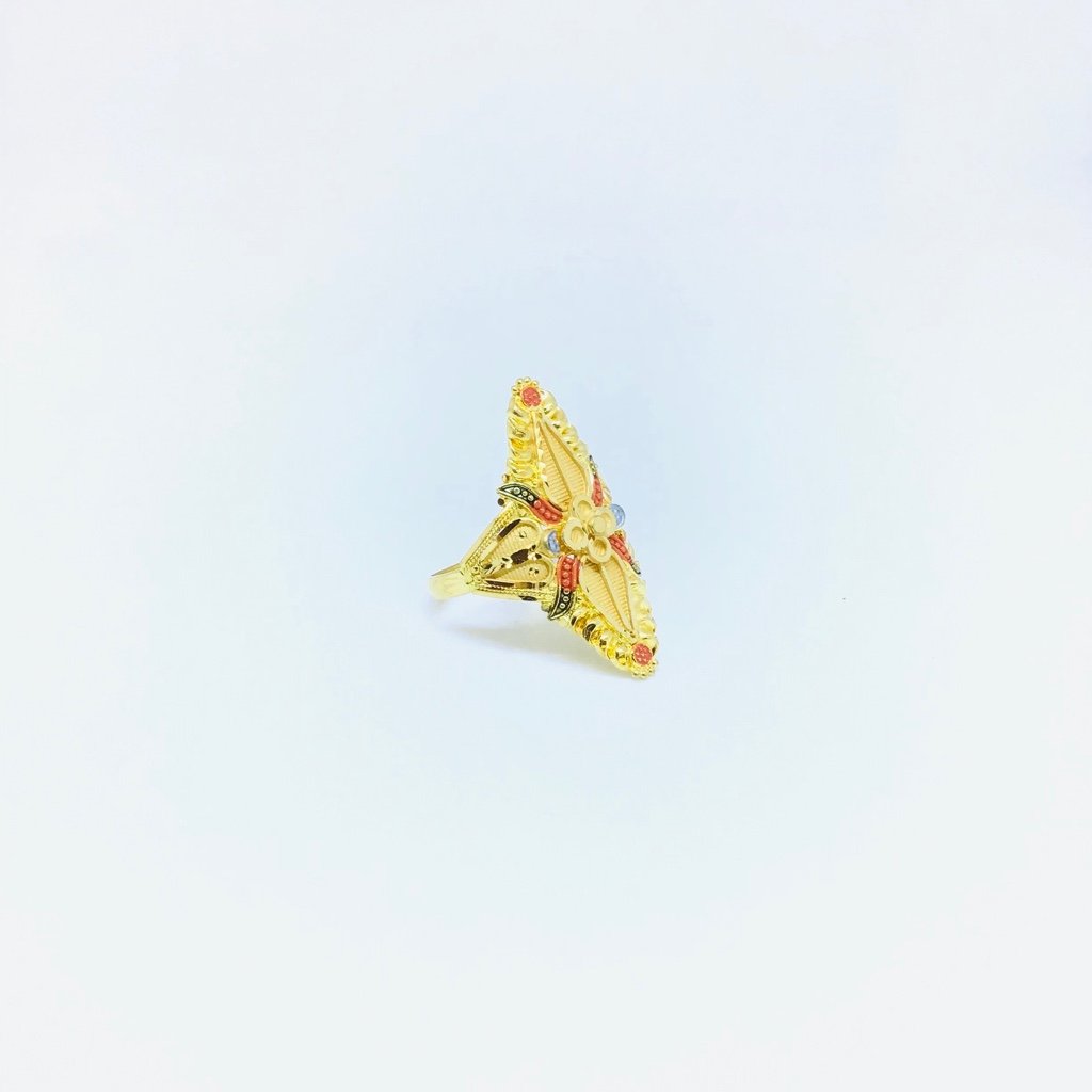 FANCY GOLD RING FOR LADIES