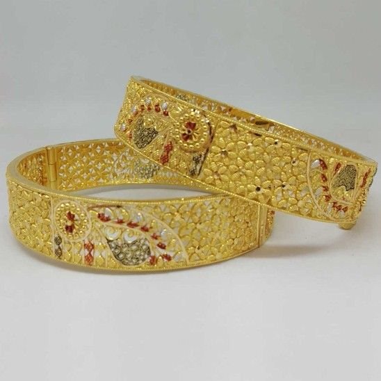 22 KT GOLD CULCUTTI BANGLE