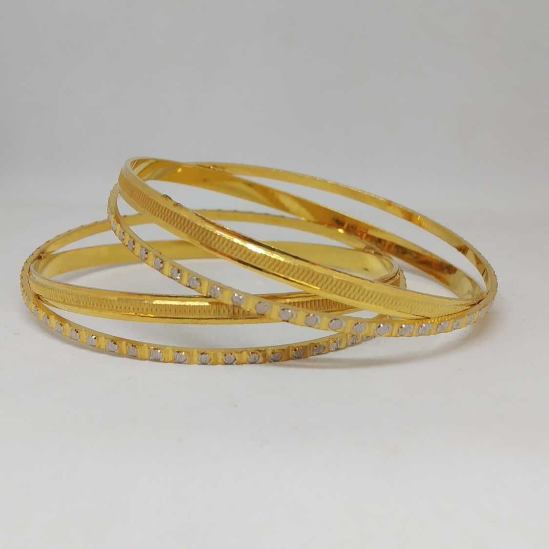 22 KT GOLD FANCY DESIGNED BANGLE