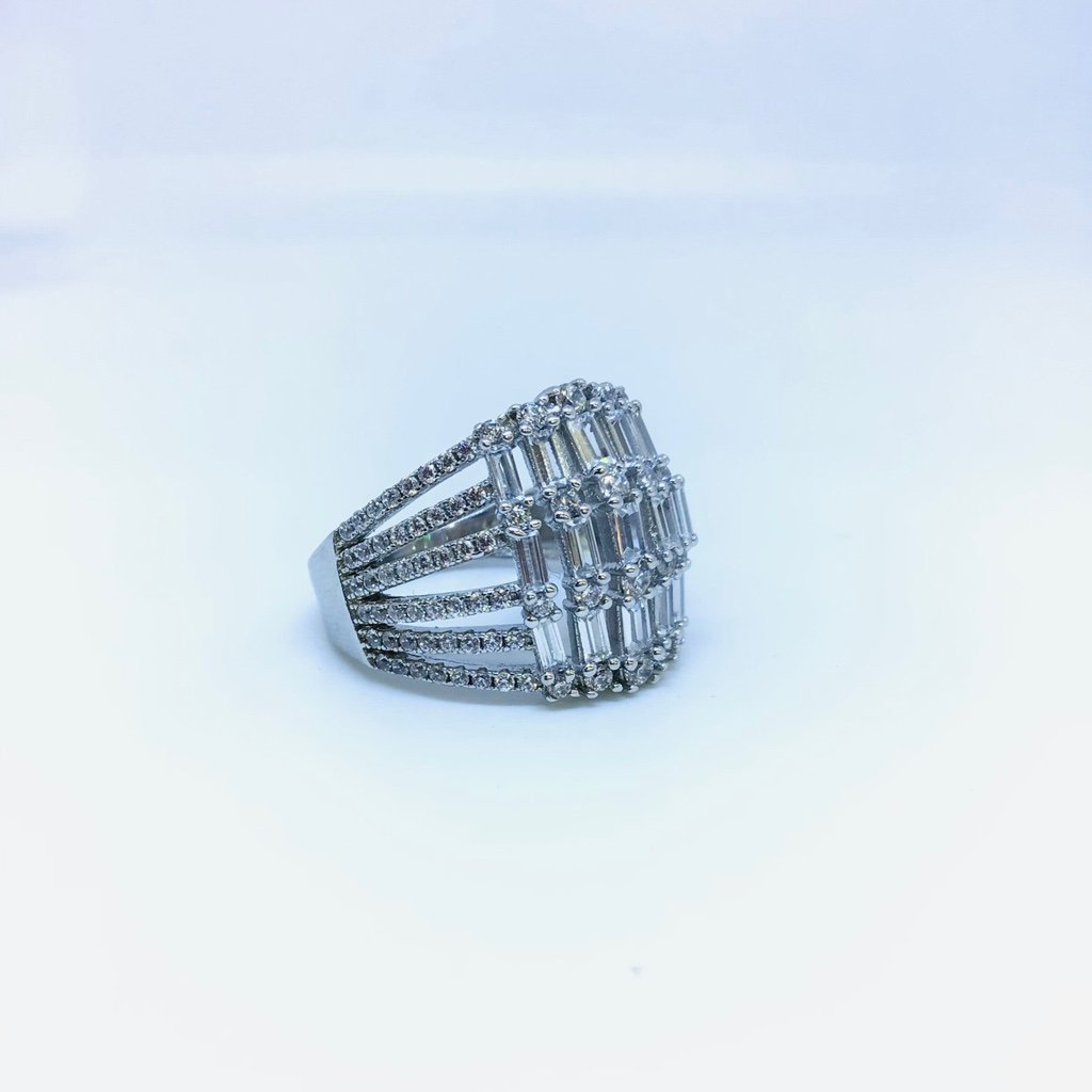 FANCY 925 RING FOR LADIES
