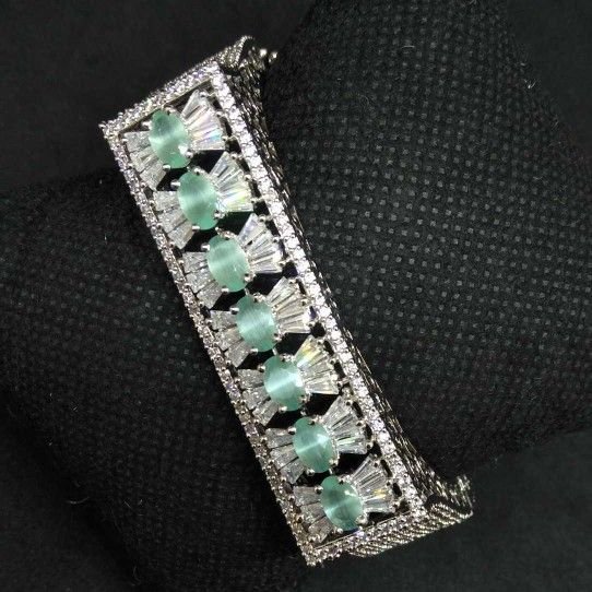 Green diamond designed 1 gram ladies bracelet