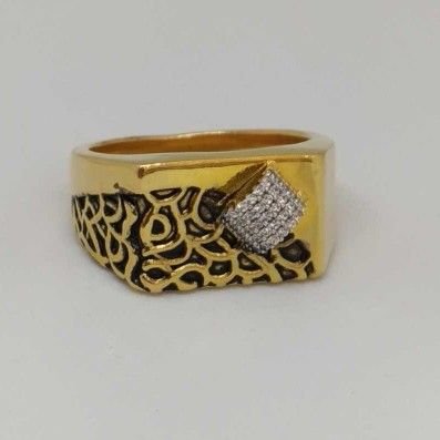 18 Kt Gold Gents Branded Ring