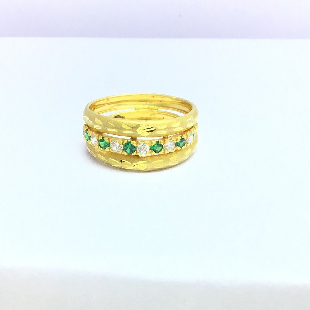 designing fancy ladies gold ring