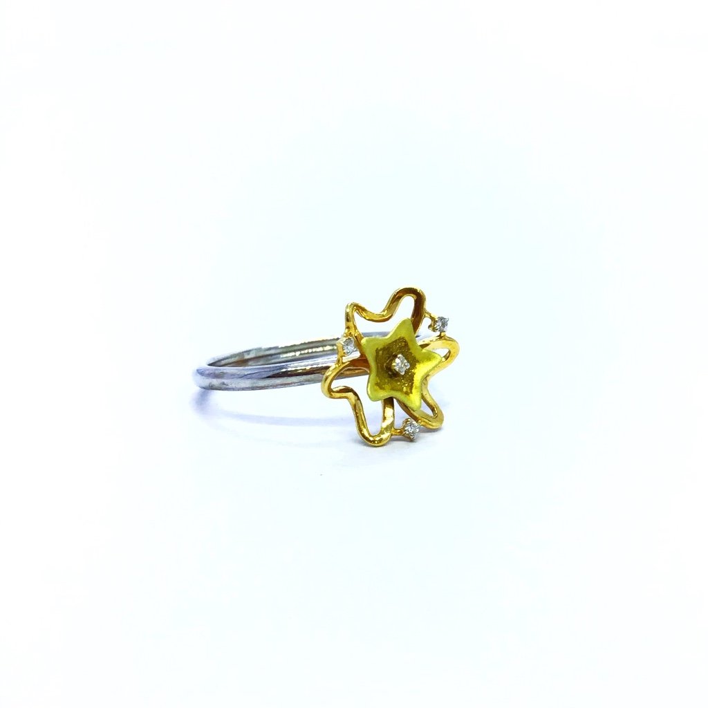 REAL DIAMOND FANCY STAR RING